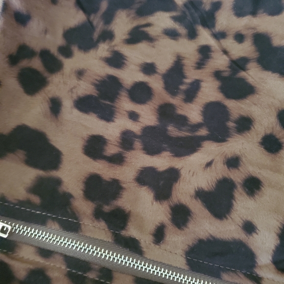 Stylish Leopard Legging - Picture 4 of 4